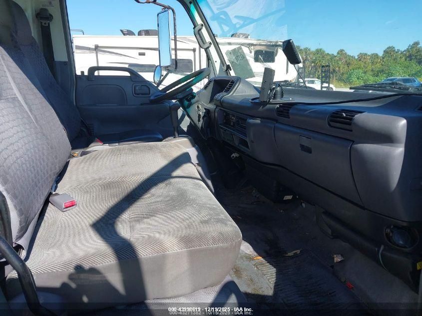 2007 GMC W4S042 W4500 Hd Gas Reg VIN: 4KDC4B1U17J800174 Lot: 43998619