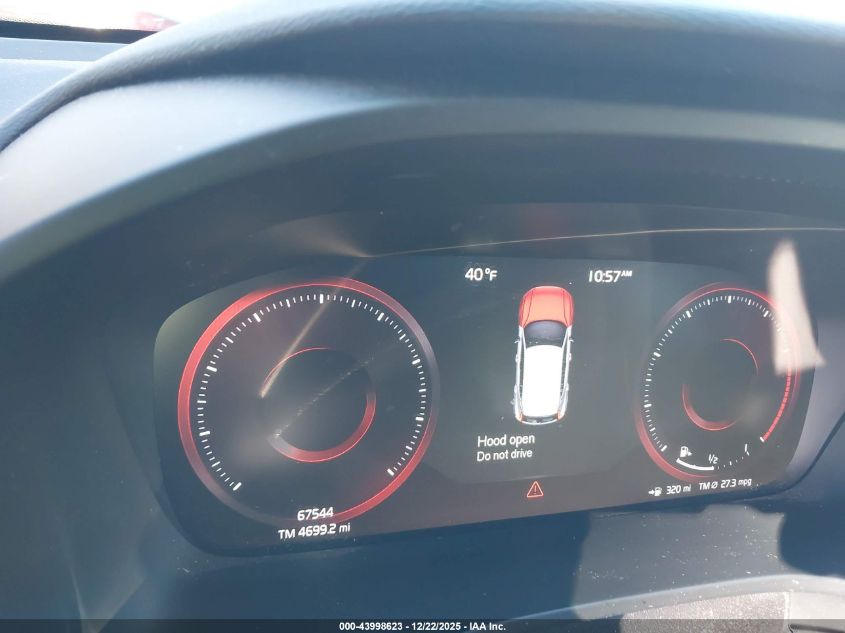 2019 Volvo Xc40 T5 Momentum/T5 R-Design VIN: YV4162XZ2K2007667 Lot: 43998623