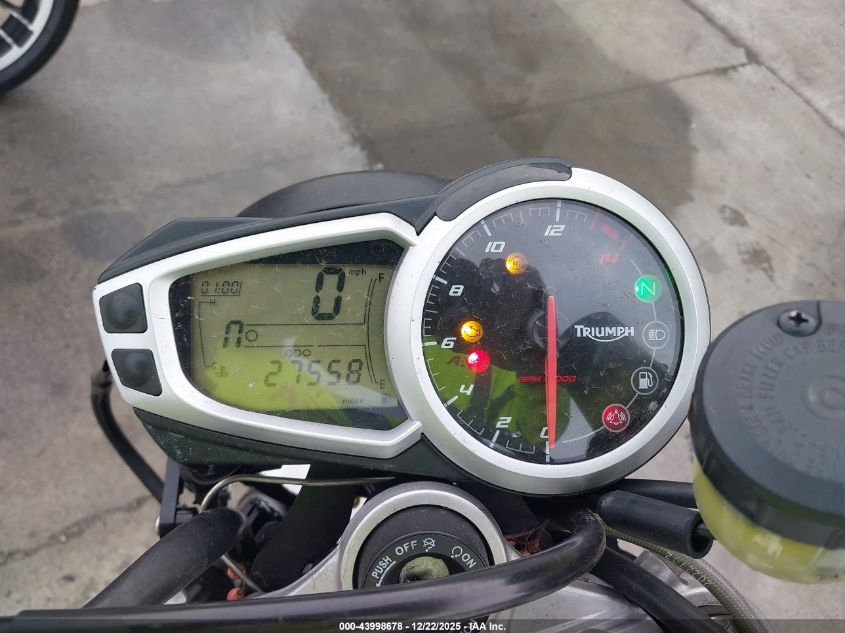 2013 Triumph Motorcycle Street Triple R VIN: SMTL03NE8DT575729 Lot: 43998678