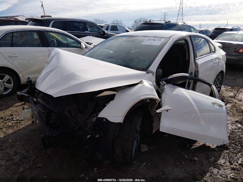 2019 Kia Forte S VIN: 3KPF34AD3KE113929 Lot: 43998733