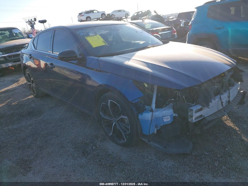 2023 NISSAN ALTIMA SR FWD