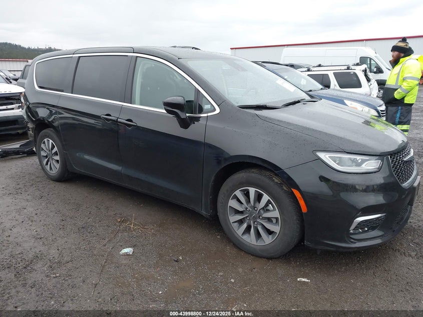 2C4RC1S7XRR169508 2024 Chrysler Pacifica Hybrid Select auction photo 1