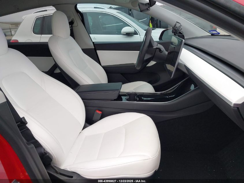 2021 Tesla Model Y Long Range Dual Motor All-Wheel Drive VIN: 5YJYGDEE1MF061293 Lot: 43998827