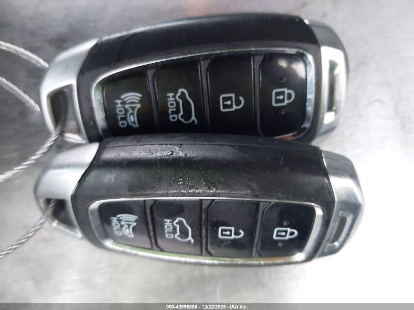 2018 Hyundai Kona Sel VIN: KM8K62AA2JU077114 Lot: 43998886