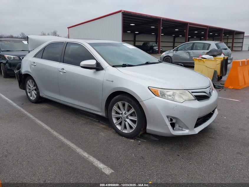 2013 Toyota Camry Hybrid Xle