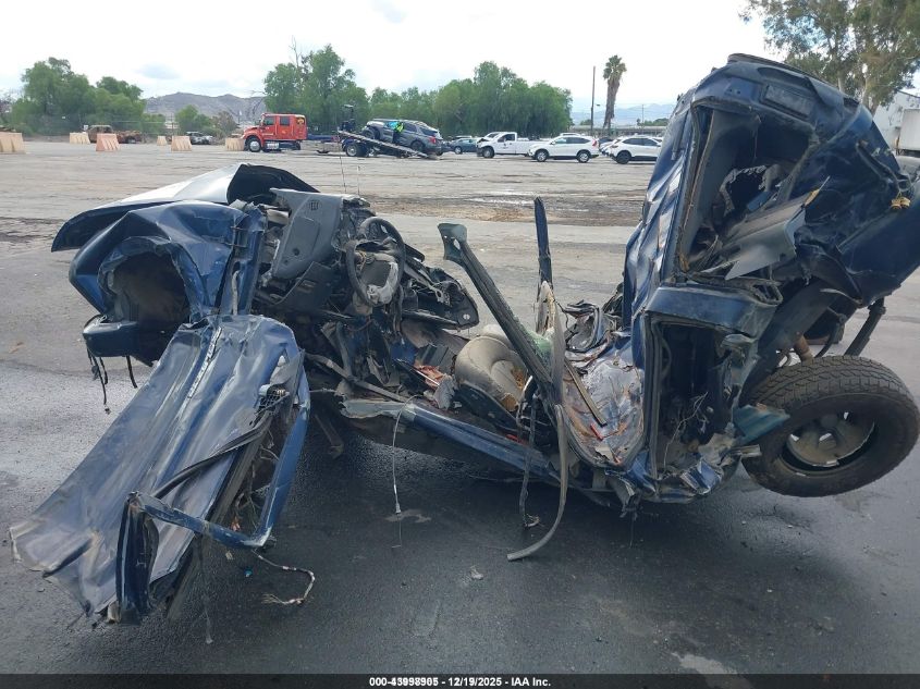 2002 Chevrolet Blazer Ls VIN: 1GNCS13W72K212633 Lot: 43998905