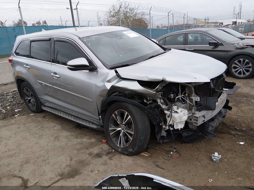 2017 Toyota Highlander Le Plus