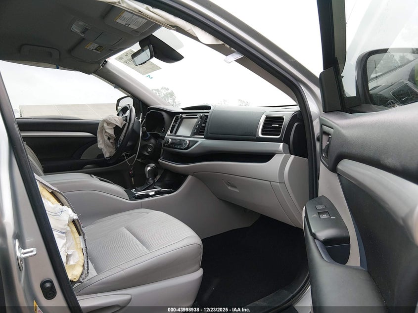 2017 Toyota Highlander Le Plus