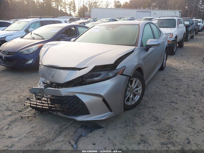 2025 Toyota Camry Le