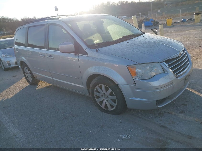 2A8HR54P18R662256 2008 Chrysler Town & Country Touring auction photo 1
