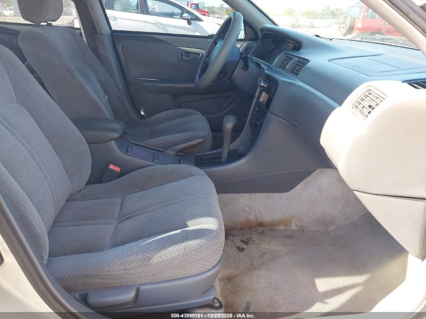 2001 Toyota Camry Le VIN: 4T1BG22K21U088344 Lot: 43999161