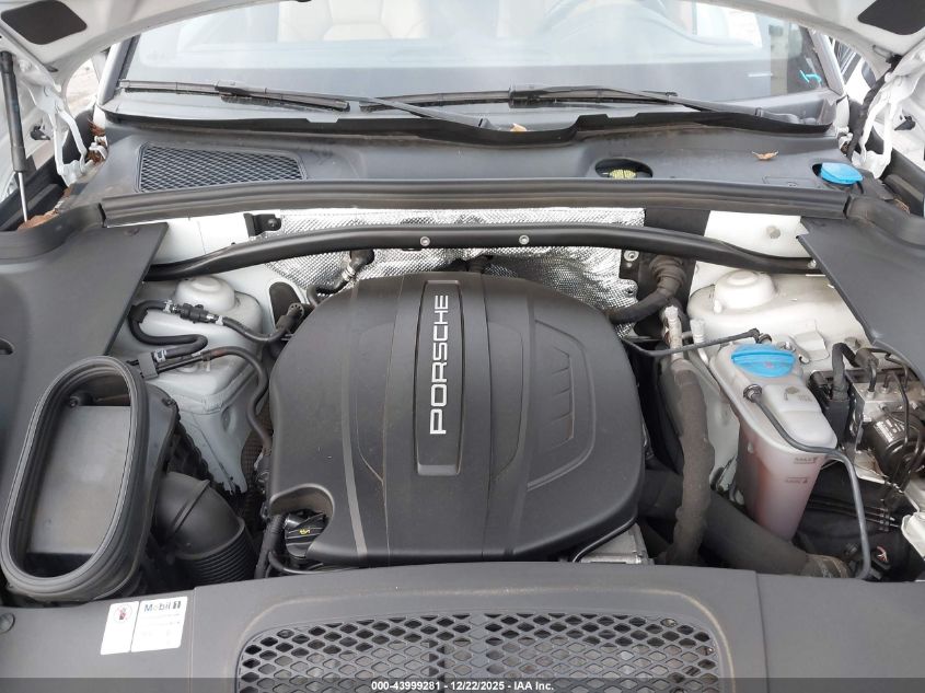 2017 Porsche Macan VIN: WP1AA2A52HLB09303 Lot: 43999281