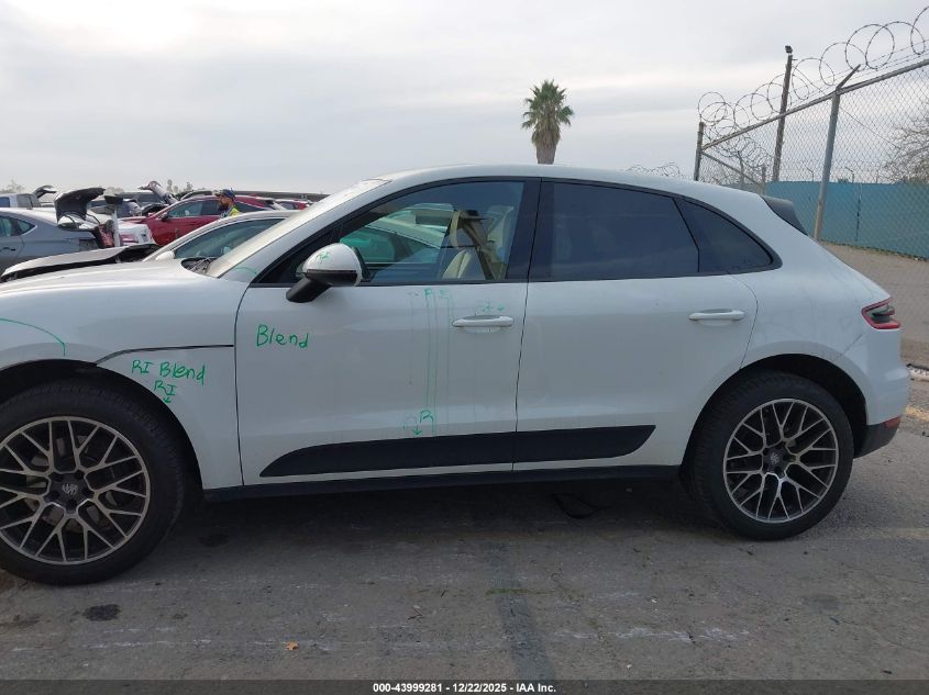 2017 Porsche Macan VIN: WP1AA2A52HLB09303 Lot: 43999281