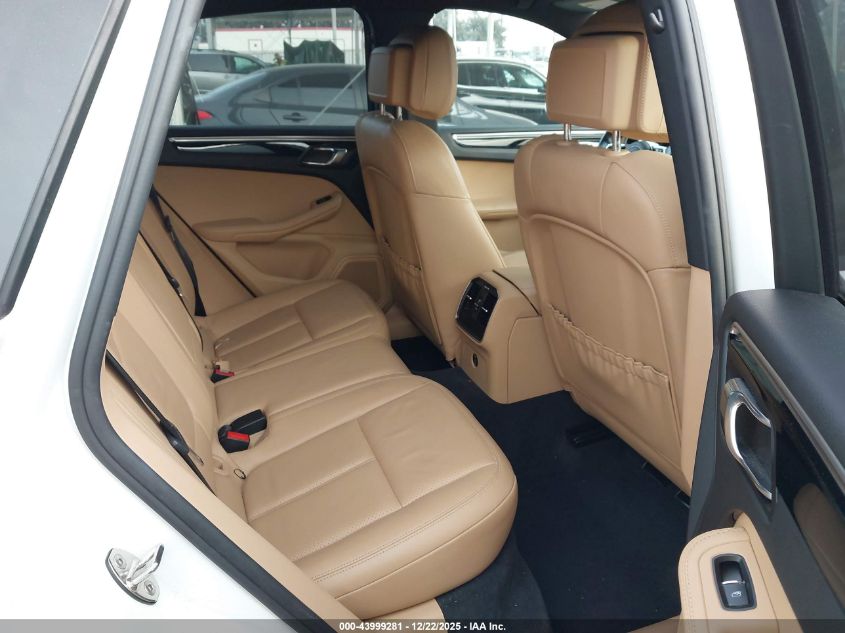 2017 Porsche Macan VIN: WP1AA2A52HLB09303 Lot: 43999281