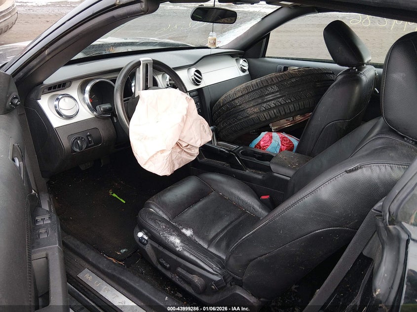 2006 Ford Mustang V6