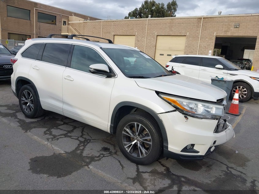 2016 Toyota Highlander Xle V6