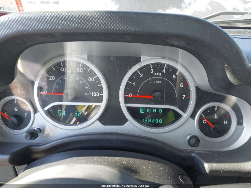 2008 Jeep Wrangler Unlimited Rubicon VIN: 1J8GA69128L565816 Lot: 43999334