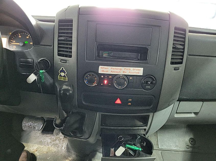 2011 Mercedes-Benz Sprinter 2500 High Roof VIN: WD3PE8CB9B5592591 Lot: 43999345