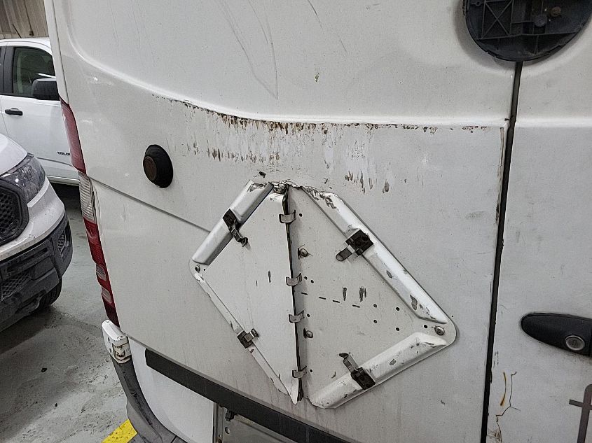 2011 Mercedes-Benz Sprinter 2500 High Roof VIN: WD3PE8CB9B5592591 Lot: 43999345