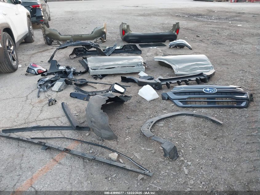 2025 Subaru Forester Premium VIN: JF2SLDDC2SH516183 Lot: 43999377