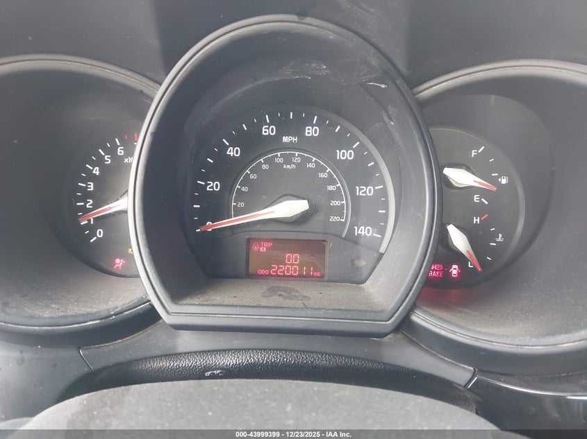 VIN KNADM4A3XH6038587 2017 KIA RIO LX