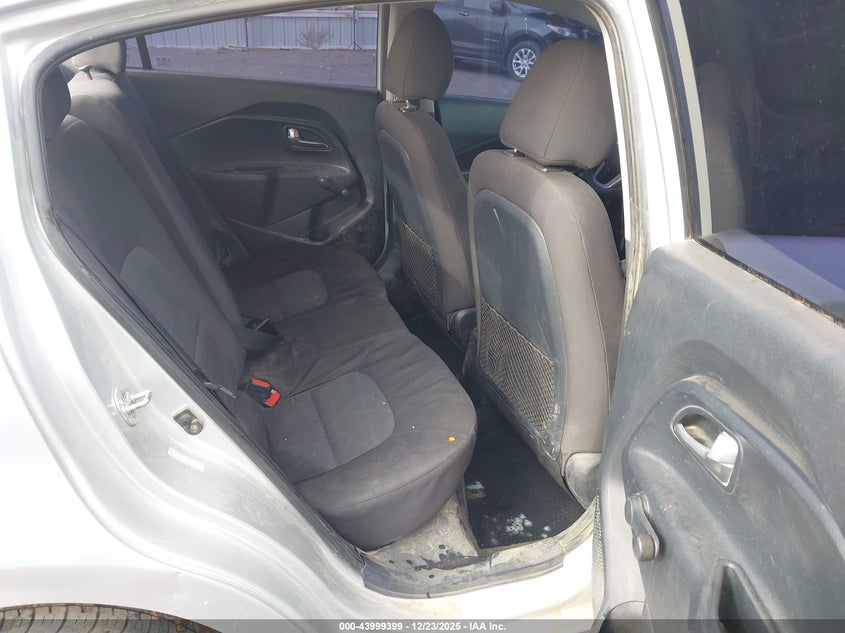 VIN KNADM4A3XH6038587 2017 KIA RIO LX