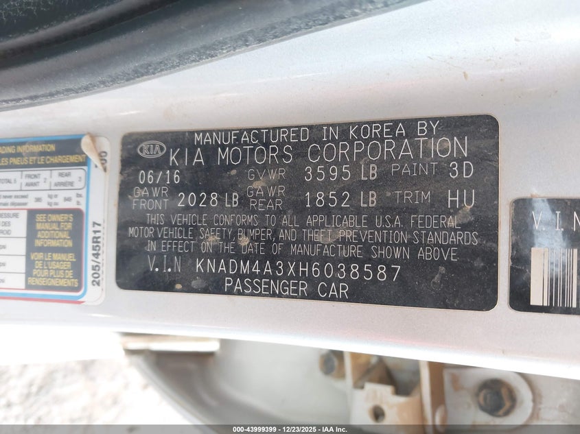 VIN KNADM4A3XH6038587 2017 KIA RIO LX