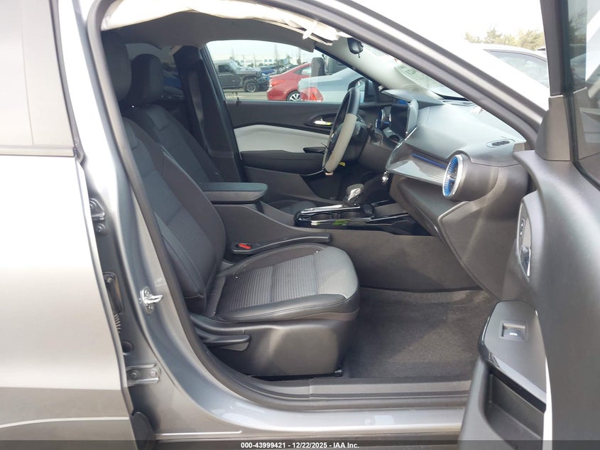 2025 Chevrolet Trax Fwd Lt