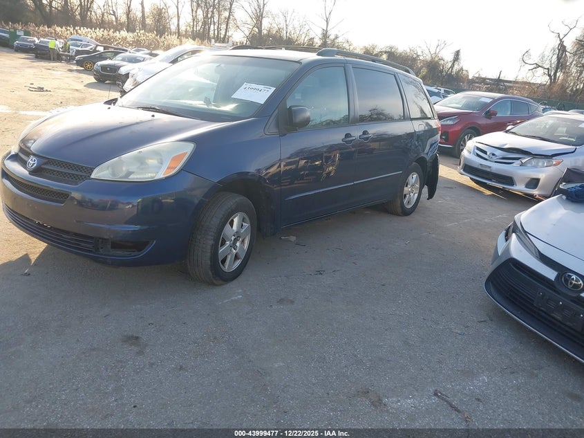 2005 Toyota Sienna Le