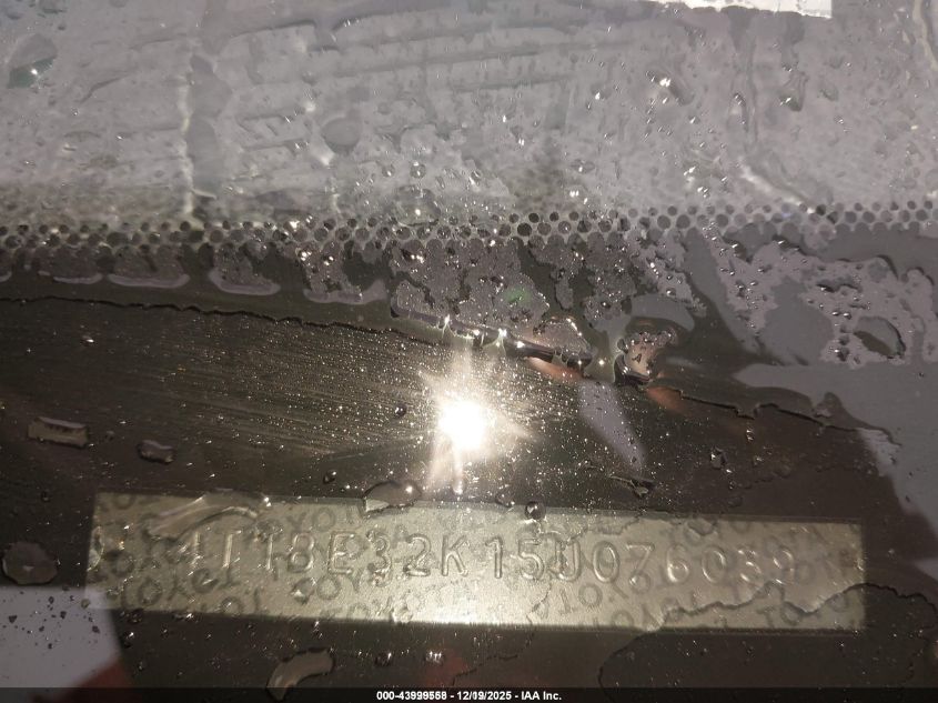 2005 Toyota Camry Se VIN: 4T1BE32K15U076039 Lot: 43999558