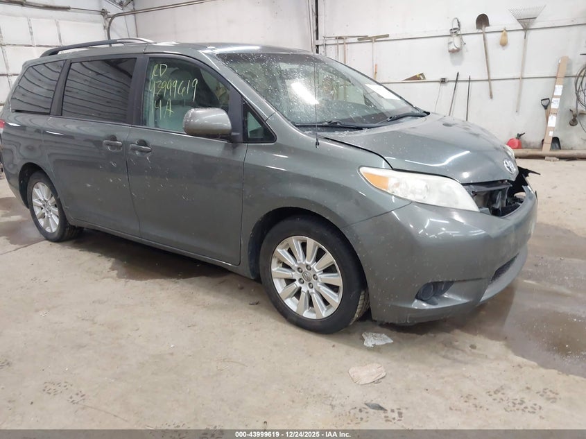 5TDJK3DC0ES087066 2014 Toyota Sienna Le 7 Passenger auction photo 1