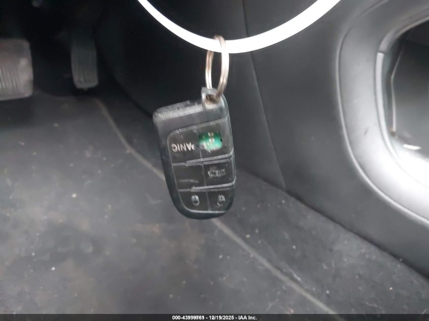 2015 Chrysler 200 Limited VIN: 1C3CCCABXFN704468 Lot: 43999761