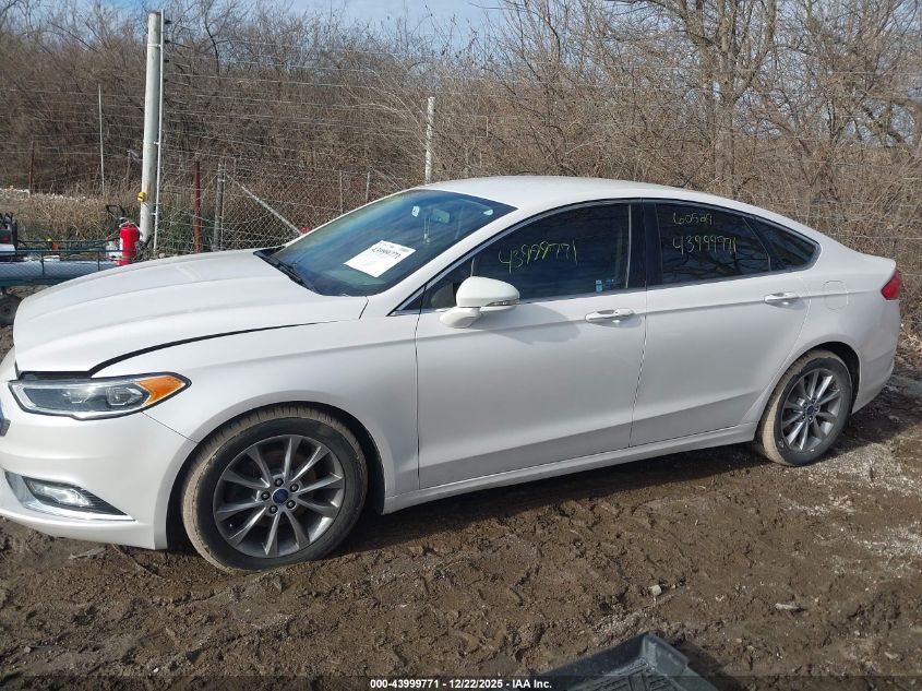 2017 Ford Fusion Se VIN: 3FA6P0HD2HR204815 Lot: 43999771