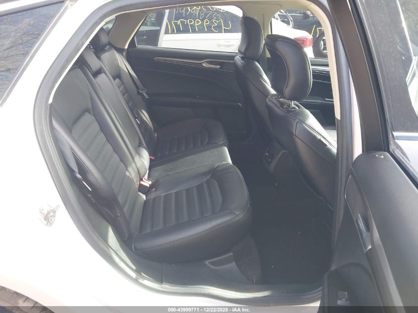 2017 Ford Fusion Se VIN: 3FA6P0HD2HR204815 Lot: 43999771