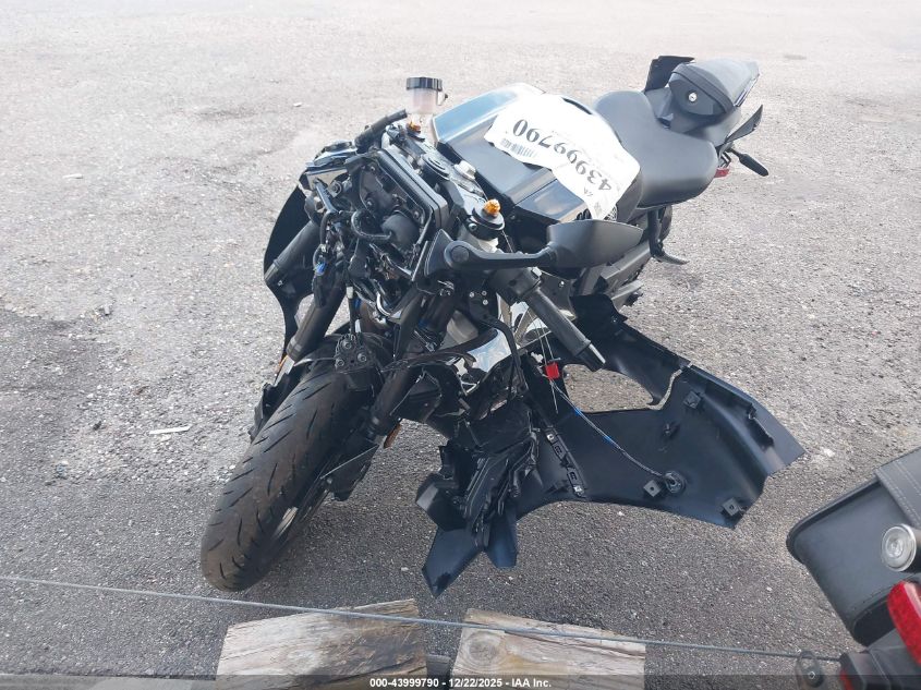 2025 Yamaha Yzfr7 VIN: JYARM38E2SA017243 Lot: 43999790