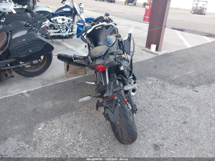 2025 Yamaha Yzfr7 VIN: JYARM38E2SA017243 Lot: 43999790