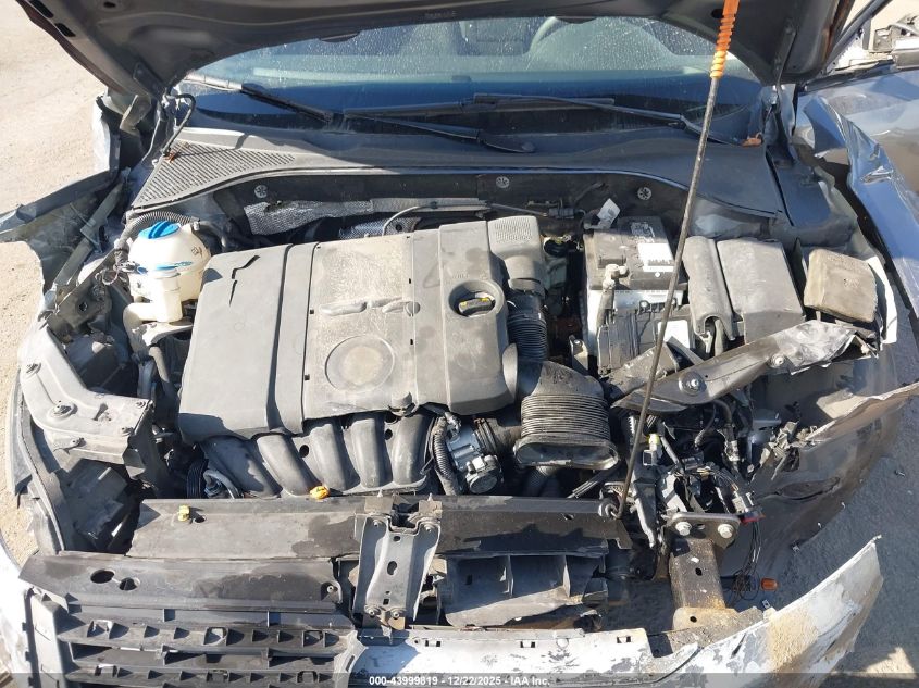 2013 Volkswagen Passat S VIN: 1VWAP7A3XDC048818 Lot: 43999819