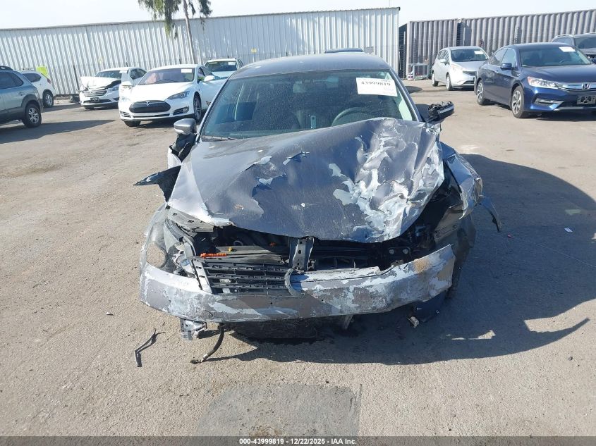 2013 Volkswagen Passat S VIN: 1VWAP7A3XDC048818 Lot: 43999819