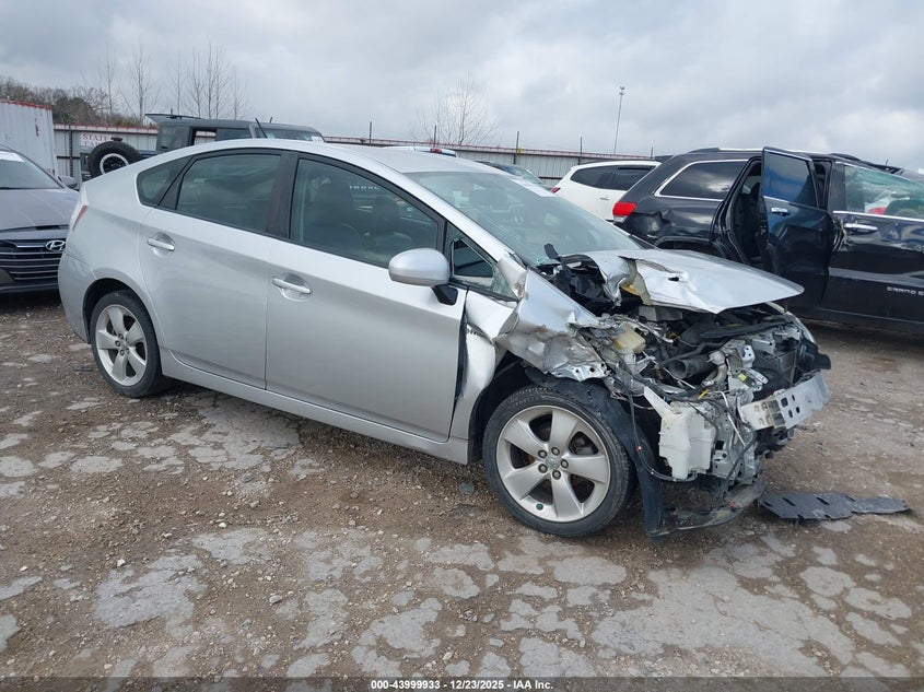 JTDKN3DU9A5003735 2010 Toyota Prius V auction photo 1