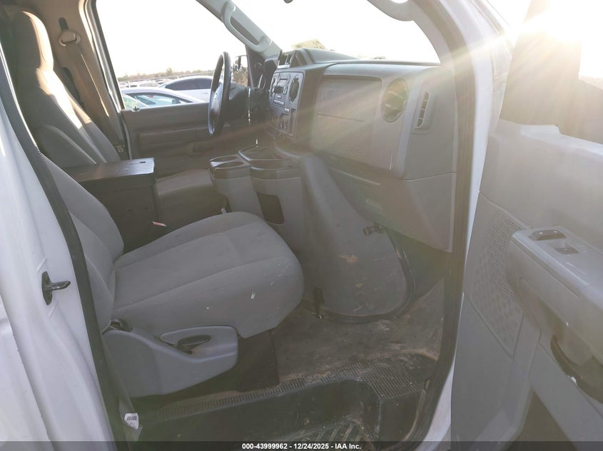 2012 Ford Econoline 5.4 E-250 Commercial white Lot 111043999962 Vin 1FTNE2EL8CDA61728
