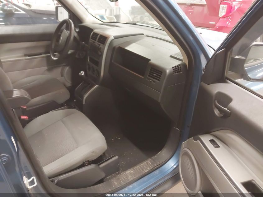 2007 Jeep Patriot Sport VIN: 1J8FF28W77D299902 Lot: 43999975