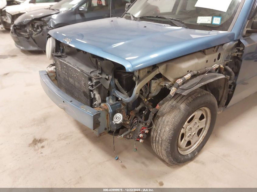 2007 Jeep Patriot Sport VIN: 1J8FF28W77D299902 Lot: 43999975