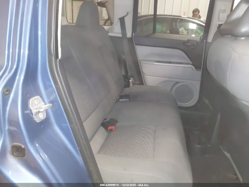 2007 Jeep Patriot Sport VIN: 1J8FF28W77D299902 Lot: 43999975