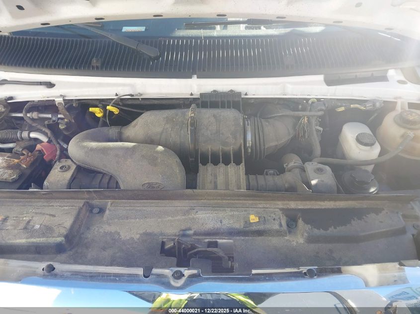 2019 Ford E-350 Cutaway VIN: 1FDWE3F65KDC18774 Lot: 44000021