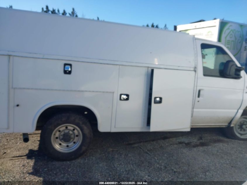 2019 Ford E-350 Cutaway VIN: 1FDWE3F65KDC18774 Lot: 44000021