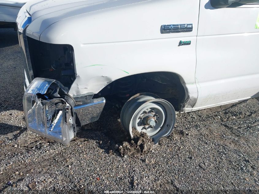 2019 Ford E-350 Cutaway VIN: 1FDWE3F65KDC18774 Lot: 44000021