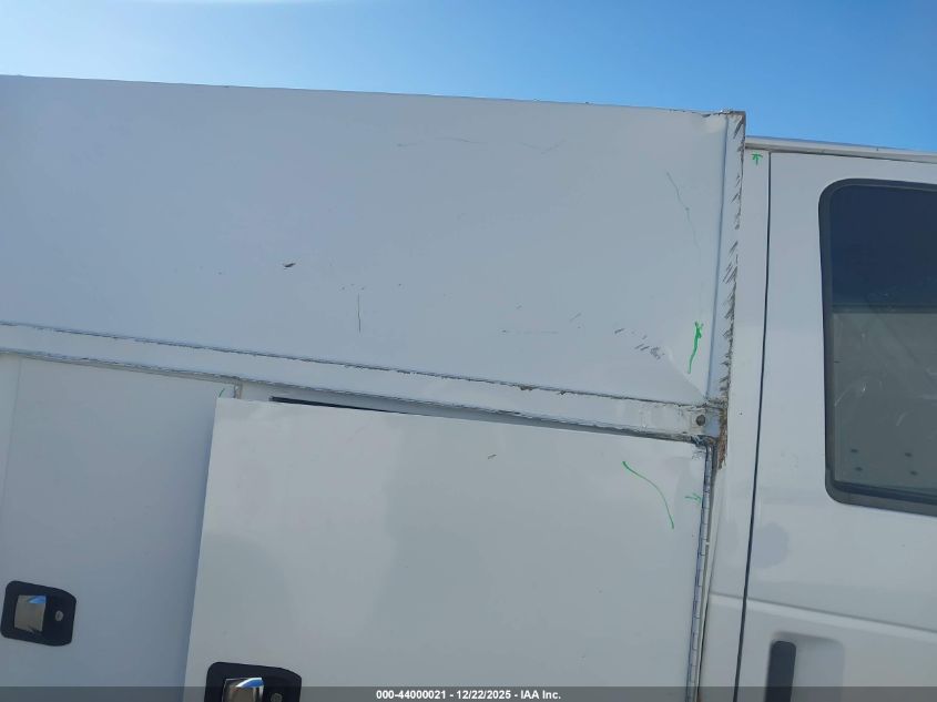 2019 Ford E-350 Cutaway VIN: 1FDWE3F65KDC18774 Lot: 44000021