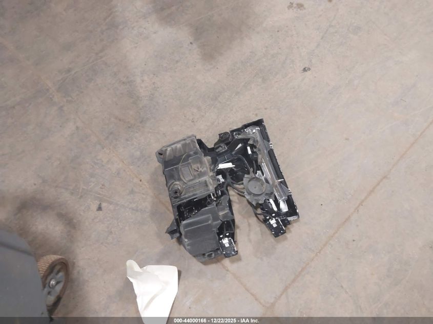 2021 Chevrolet Silverado 1500 4Wd Short Bed Lt VIN: 1GCUYDED8MZ231873 Lot: 44000166