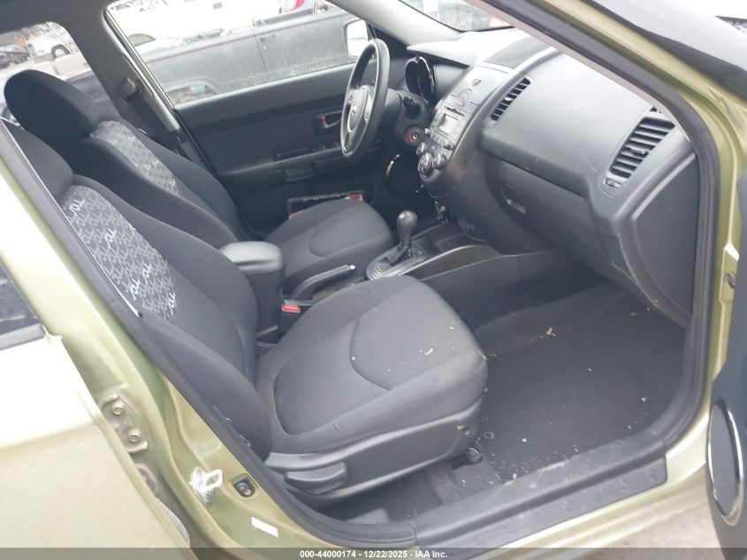 2011 Kia Soul + VIN: KNDJT2A25B7295789 Lot: 44000174