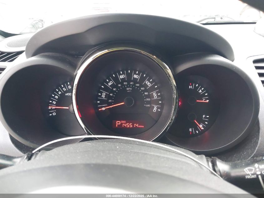 2011 Kia Soul + VIN: KNDJT2A25B7295789 Lot: 44000174